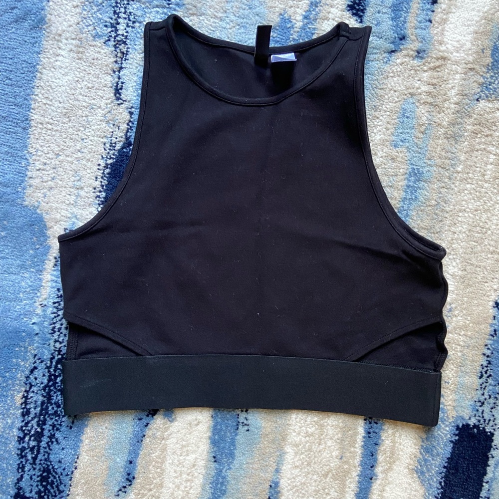 H&M divided crop top cut out top. Deodorant mark on band